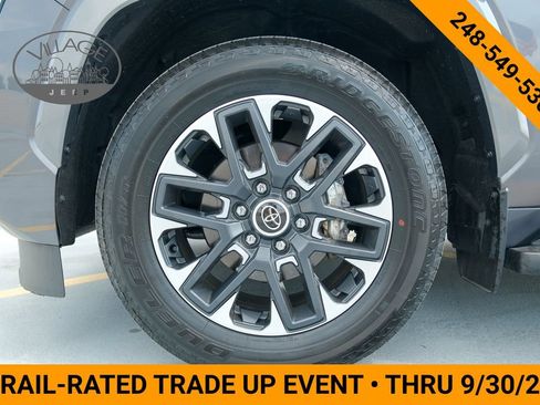 Used 2024 Toyota Sequoia Limited w/ Tow Technology Package AWD/4WD image 10