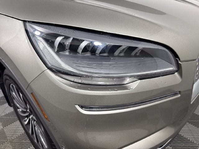 Used 2023 Lincoln Aviator Reserve w/ Equipment Group 201A AWD/4WD image 12
