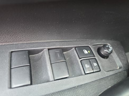 Used 2024 Toyota Corolla LE FWD image 24
