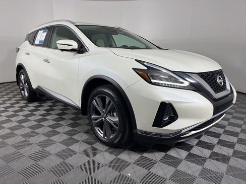 Used 2024 Nissan Murano Platinum w/ Cargo Package FWD image 2