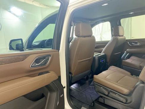 Used 2024 Chevrolet Suburban High Country w/ Max Trailering Package image 29