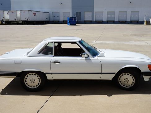 Used 1989 Mercedes-Benz 560 SL image 17