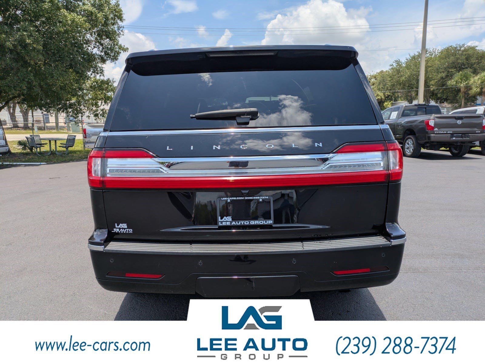 Used 2021 Lincoln Navigator Reserve w/ Luxury Package AWD/4WD image 4