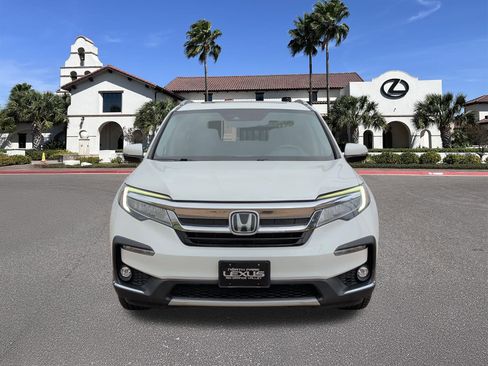 Used 2021 Honda Pilot Touring image 6