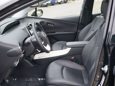 Used 2016 Toyota Prius Four w/ Advanced Technology Package FWD image 17