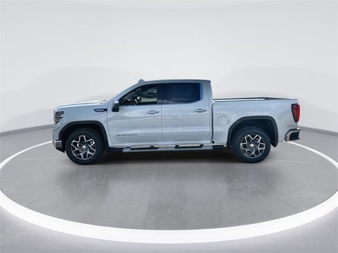 New 2026 GMC Sierra 1500 SLT image 5