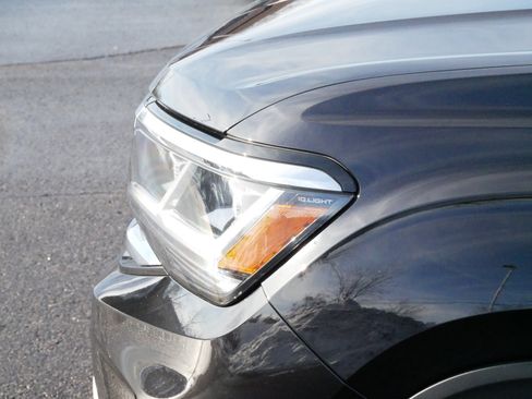 Certified 2023 Volkswagen Atlas SE image 16