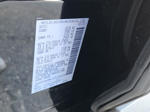 Used 2024 Nissan Pathfinder S FWD image 16