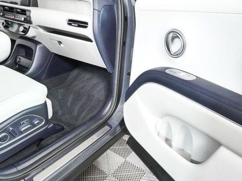 Certified 2026 Hyundai Palisade Calligraphy FWD image 24