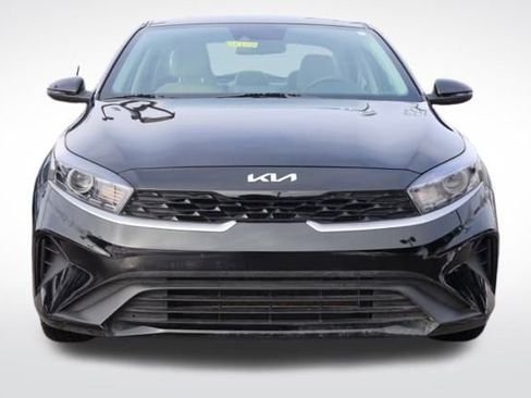 Certified 2023 Kia Forte LXS w/ LXS Technology Package image 4