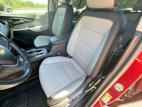 Used 2018 Chevrolet Equinox Premier FWD image 18
