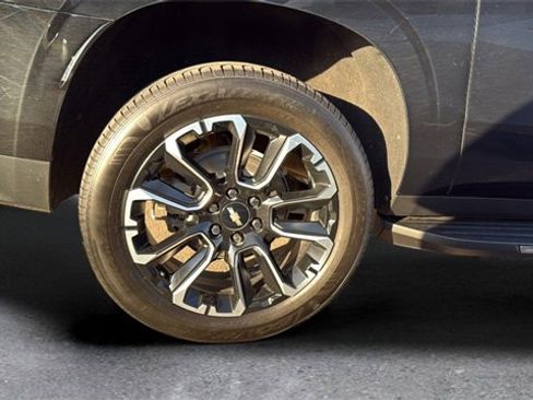 Used 2023 Chevrolet Suburban LS w/ Driver Alert Package image 18