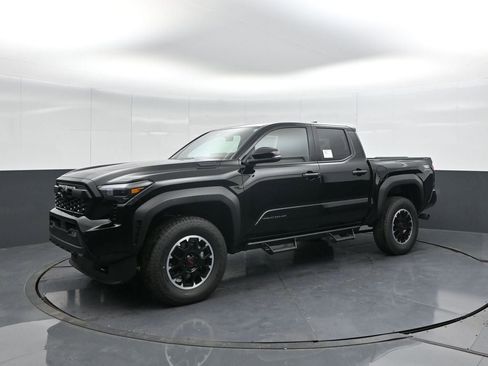 New 2026 Toyota Tacoma TRD Off-Road w/ TRD Off Road Upgrade Package AWD/4WD image 7