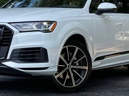 Used 2022 Audi Q7 3.0T Premium Plus AWD/4WD image 2