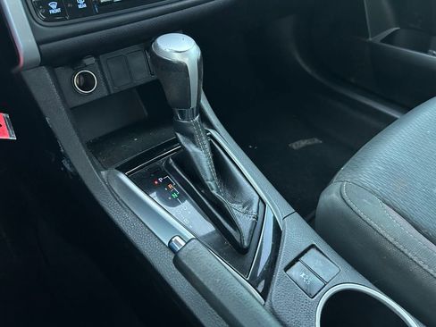 Used 2019 Toyota Corolla LE image 27