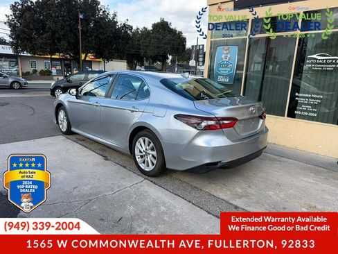 Used 2021 Toyota Camry LE FWD image 11