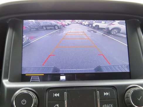 Used 2021 Chevrolet Colorado Z71 w/ Safety Package image 28