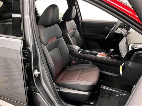 New 2026 Nissan Kicks SR w/ Cold Weather Package image 33