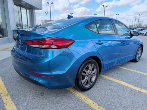 Used 2017 Hyundai Elantra SE image 7