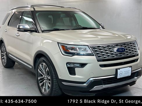 Used 2018 Ford Explorer Platinum AWD/4WD image 7