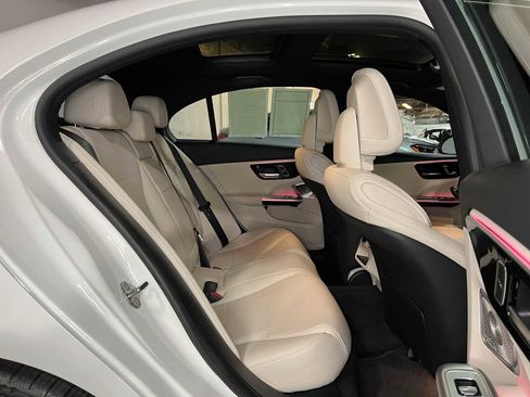 Used 2023 Mercedes-Benz C 300 4MATIC Sedan image 13