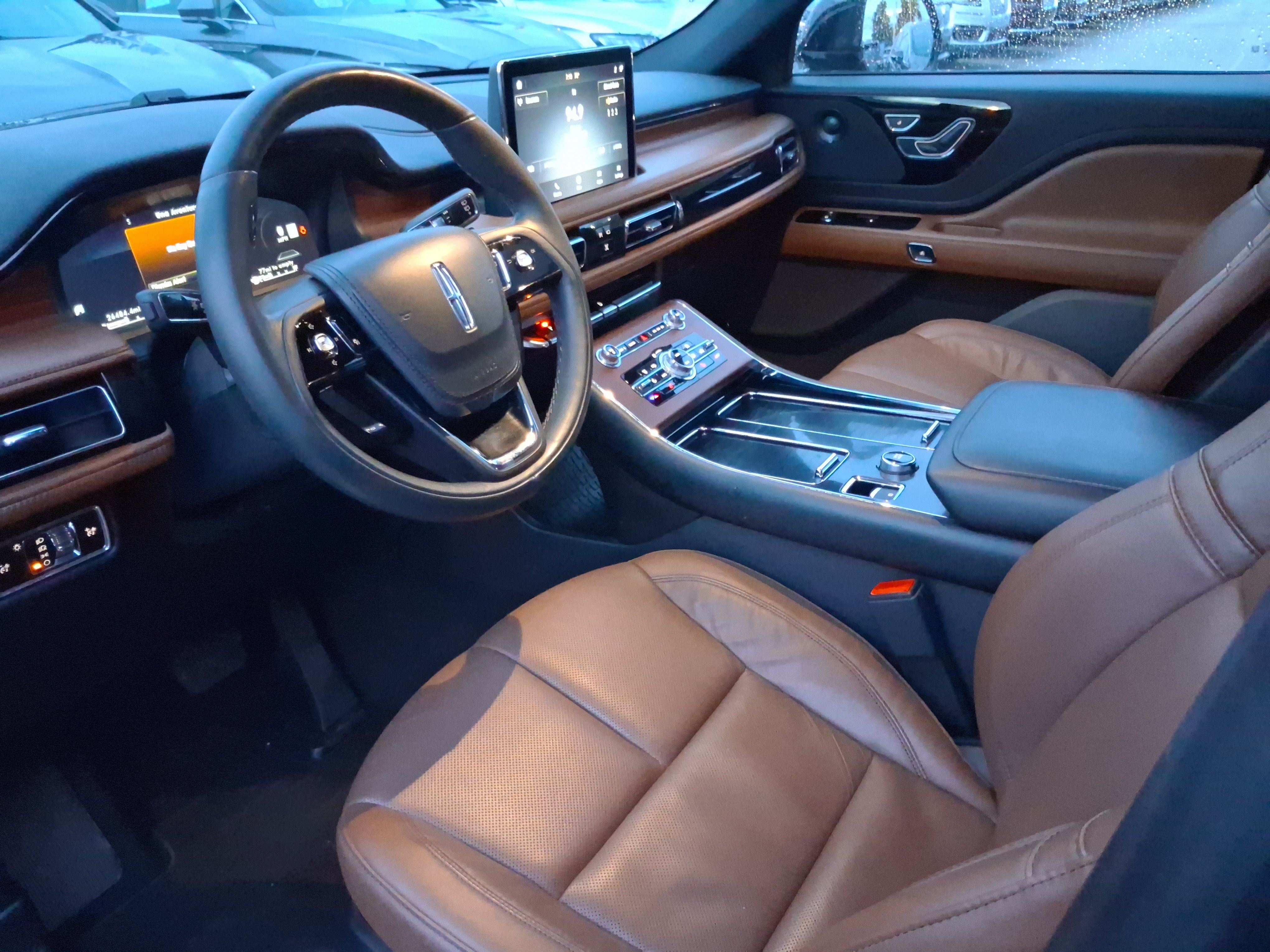 Certified 2023 Lincoln Aviator Reserve RWD image 9