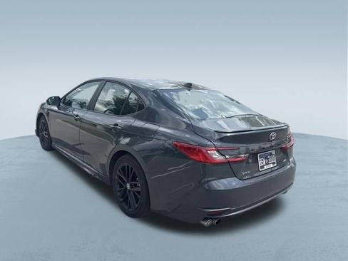 Used 2025 Toyota Camry SE FWD image 6