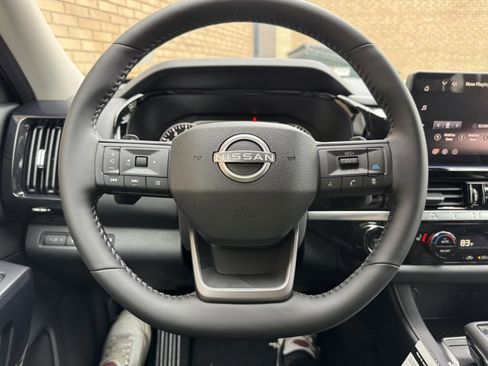 New 2026 Nissan Pathfinder SV image 21