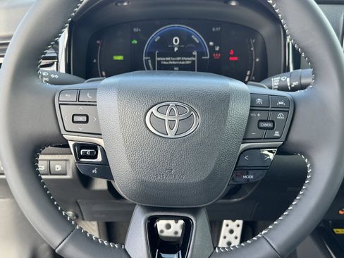 New 2026 Toyota Camry SE image 21