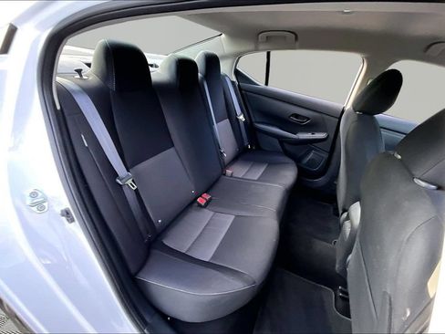 Used 2024 Nissan Sentra SV FWD image 20