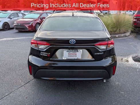 Certified 2021 Toyota Corolla LE FWD image 6