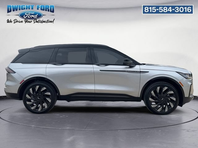 Used 2025 Lincoln Nautilus Reserve w/ Jet Appearance Package AWD/4WD image 6