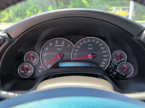 Used 2012 Chevrolet Corvette Grand Sport w/ 3LT Preferred Equipment Group RWD image 26