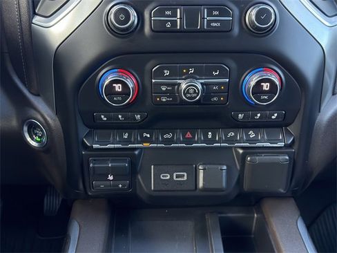 Used 2020 Chevrolet Silverado 2500 LTZ w/ Technology Package image 20