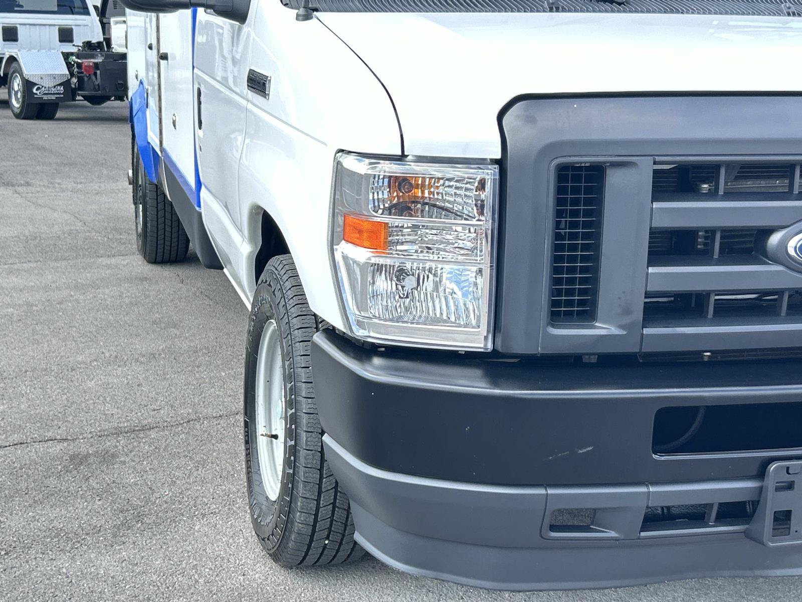 Used 2023 Ford E-350 and Econoline 350 Super Duty w/ Power Windows & Locks Group RWD image 13