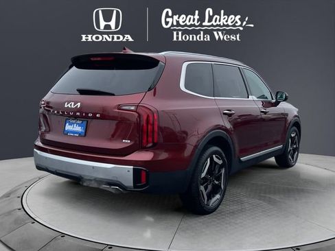 Used 2024 Kia Telluride S w/ S Sunroof Package image 5