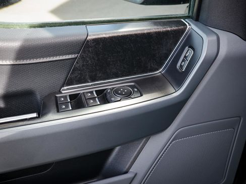 Used 2022 Ford F150 XLT w/ Equipment Group 302A High image 16