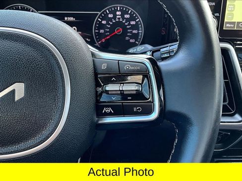 Used 2022 Kia Sorento S w/ Panoramic Sunroof Package image 21