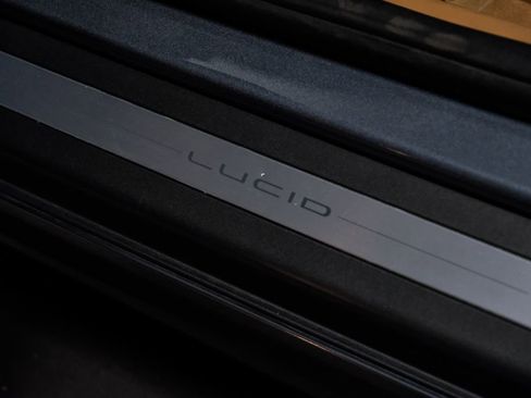 Used 2024 Lucid Air Touring image 34