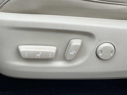 Used 2023 Lexus GX 460 Premium image 34