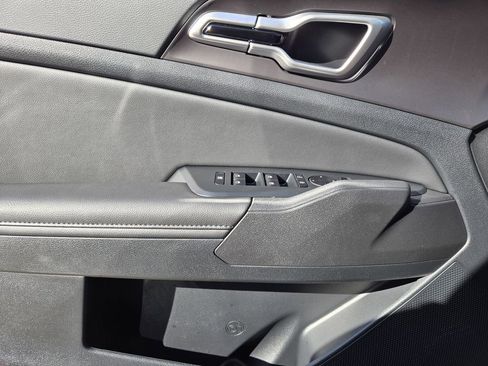 New 2026 Kia Sportage EX image 16