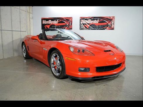 Used 2011 Chevrolet Corvette Grand Sport w/ Preferred Equipment Group RWD image 2