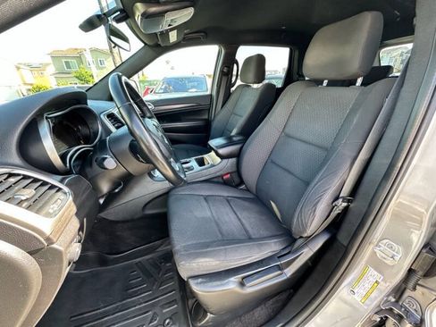 Used 2018 Jeep Grand Cherokee Laredo RWD image 11