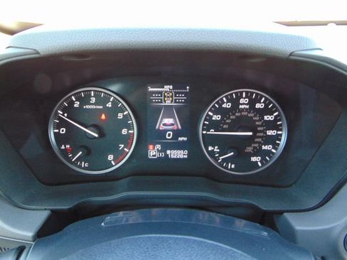 Certified 2025 Subaru Crosstrek 2.0i Premium AWD/4WD image 16
