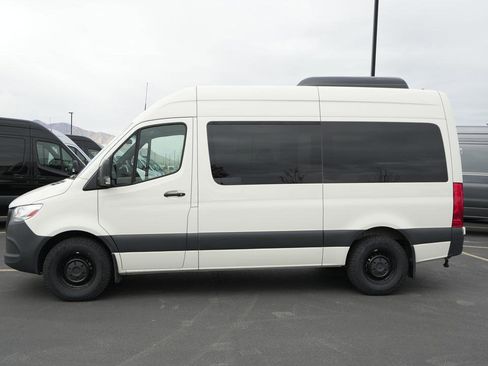 Used 2024 Mercedes-Benz Sprinter 2500 image 4