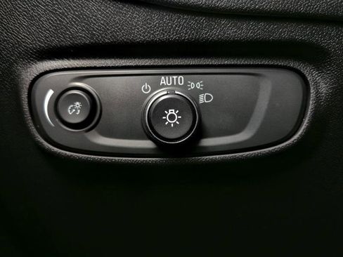 Used 2024 Chevrolet Equinox LS FWD image 13