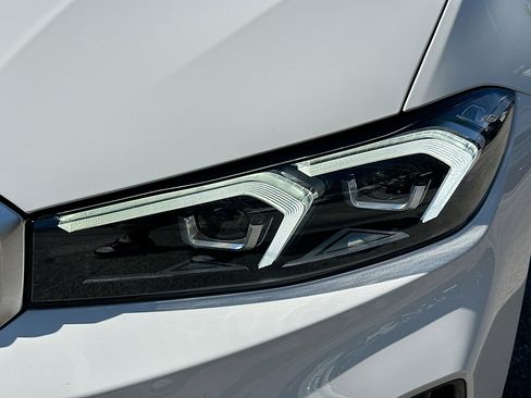 Used 2025 BMW 330i Sedan w/ M Sport Package image 31