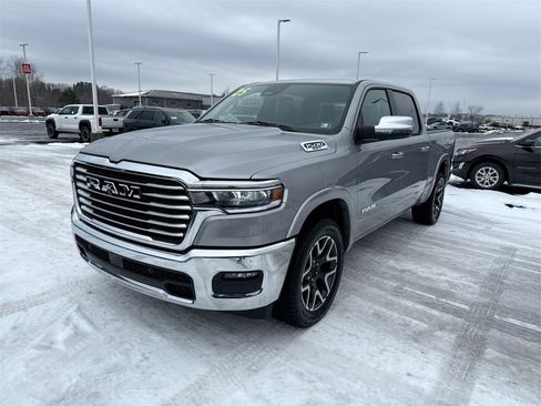 Used 2025 RAM 1500 Laramie image 4