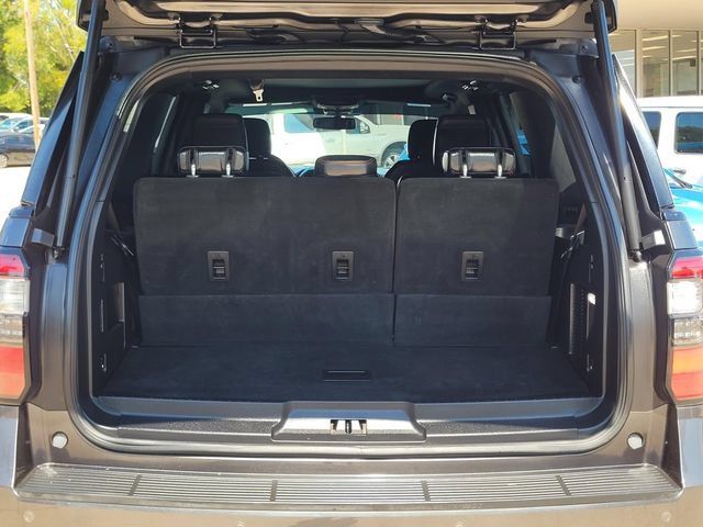 Used 2021 Ford Expedition Limited RWD image 10