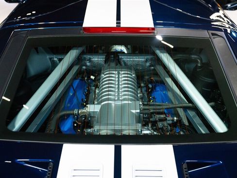 Used 2006 Ford GT RWD image 28